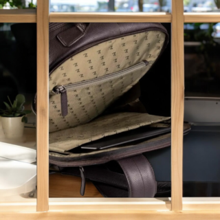 EARTH-20-105 Σακίδιο πλάτης δερμάτινο 7.DOTS D.Brown