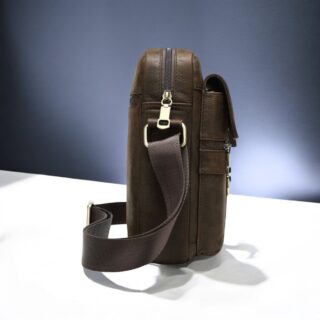 Δερμάτινο τσαντάκι ώμου Cardinal 8980 σκούρο καφέ