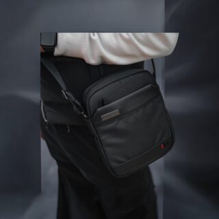 Τσαντάκι ώμου Cardinal 124 μαύρο