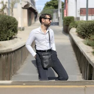 Δερμάτινο τσαντάκι ώμου Cardinal 7603 μαύρο