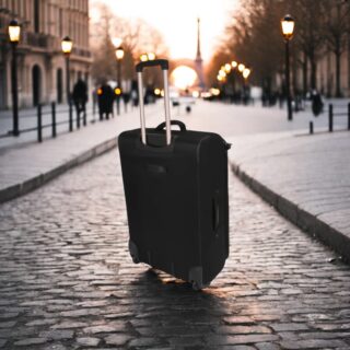 Diplomat ZC6100 Μεγάλη Βαλίτσα με ύψος 71cm σε Μαύρο χρώμα