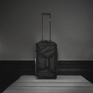 Diplomat Σακ Βουαγιάζ με Ρόδες με χωρητικότητα 51lt σε Μαύρο χρώμα