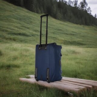 Diplomat Σακ Βουαγιάζ με Ρόδες με χωρητικότητα 51lt σε Navy Μπλε χρώμα