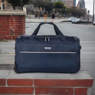 Diplomat Σακ Βουαγιάζ με Ρόδες με χωρητικότητα 51lt σε Navy Μπλε χρώμα