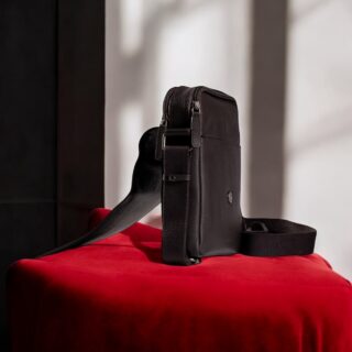 Earth-60-103 Δερμάτινη Τσάντα Ώμου Μαύρο