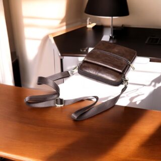 Δερμάτινο τσαντάκι ώμου Cardinal 7350 σκούρο καφέ