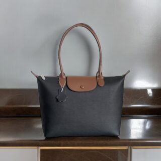 Γυναικεία δερμάτινη τσάντα χειρός Cardinal 9862 μαύρο