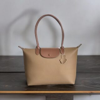 Γυναικεία δερμάτινη τσάντα χειρός Cardinal 9862 coffee