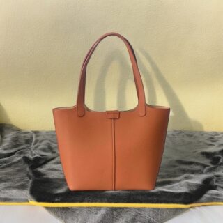 Γυναικεία δερμάτινη τσάντα χειρός Cardinal 9873 coffee