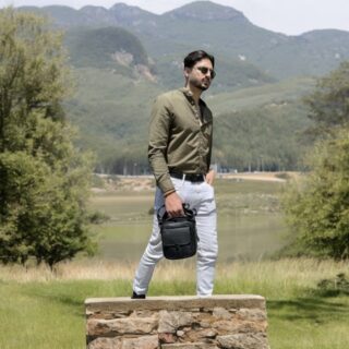 Δερμάτινο τσαντάκι ώμου Cardinal 7438 black