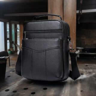 Δερμάτινο τσαντάκι ώμου Cardinal 7456 black