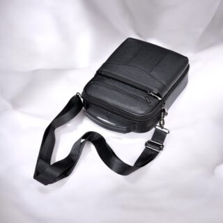 Δερμάτινο τσαντάκι ώμου Cardinal 7456 black