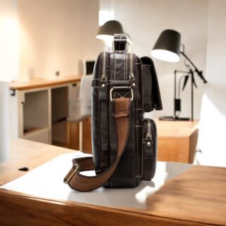 Δερμάτινο τσαντάκι ώμου Cardinal 8605 σκούρο καφέ