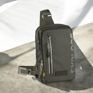 Camel Active Explore Τσάντα Ώμου Sling Χακί