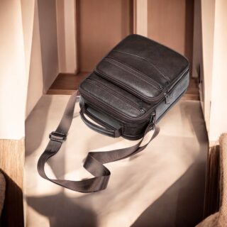 Δερμάτινο τσαντάκι ώμου Cardinal 510 Σκούρο καφέ