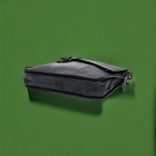 Δερμάτινο τσαντάκι ώμου Cardinal 8240 μαύρο