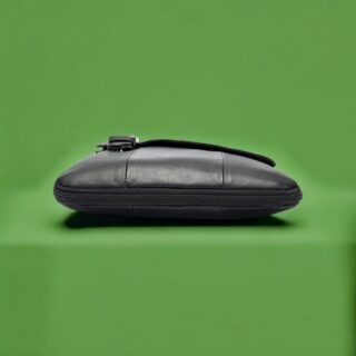 Δερμάτινο τσαντάκι ώμου Cardinal 8240 μαύρο