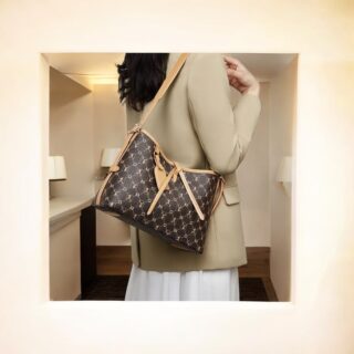 Foxer 9151164F Τσάντα Γυναικεία Καφέ Χιαστί Ώμου PVC