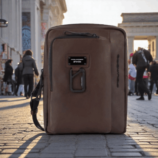 piquadro τσαντάκι ώμου harper dark brown