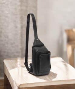 Chesterfield Riga Δερμάτινο Τσαντάκι Crossbody Μαύρο
