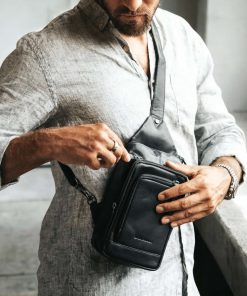 Chesterfield Riga Δερμάτινο Τσαντάκι Crossbody Μαύρο