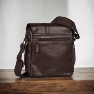 Camel Active Pine Δερμάτινη Τσάντα Ώμου με Καπάκι Καφέ M