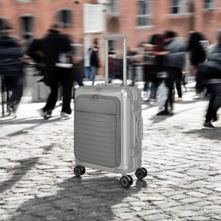 Travelite Next Βαλίτσα Καμπίνας S+ Αλουμινίου Ασημί με Θήκη Laptop