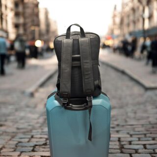 Diplomat Τσάντα Πλάτης Δερμάτινη Μαύρη 20L