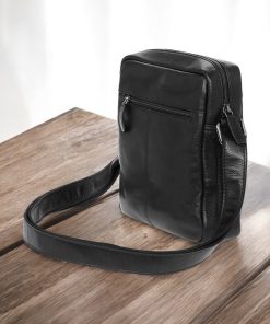 Diplomat LV87 Τσάντα Ώμου Leather Collection Μαύρη