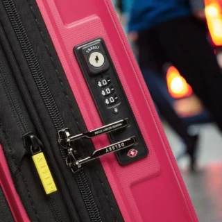 Delsey Lutece SE Slim Expandable 55cm Magenta