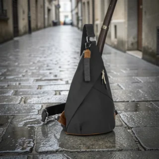 camel active Aurum Τσάντα Sling Ώμου Μαύρη