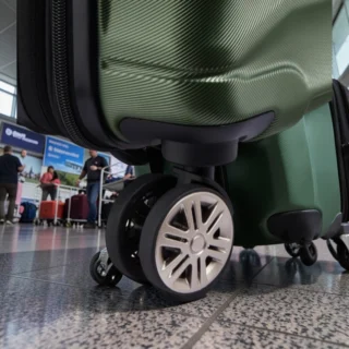 Delsey Meteor Βαλίτσα Μεσαία Expandable 68cm Olive