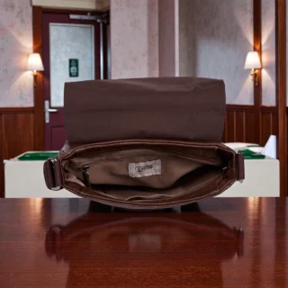 Camel Active Traces Τσάντα Ώμου Χιαστί M με Καπάκι Καφέ